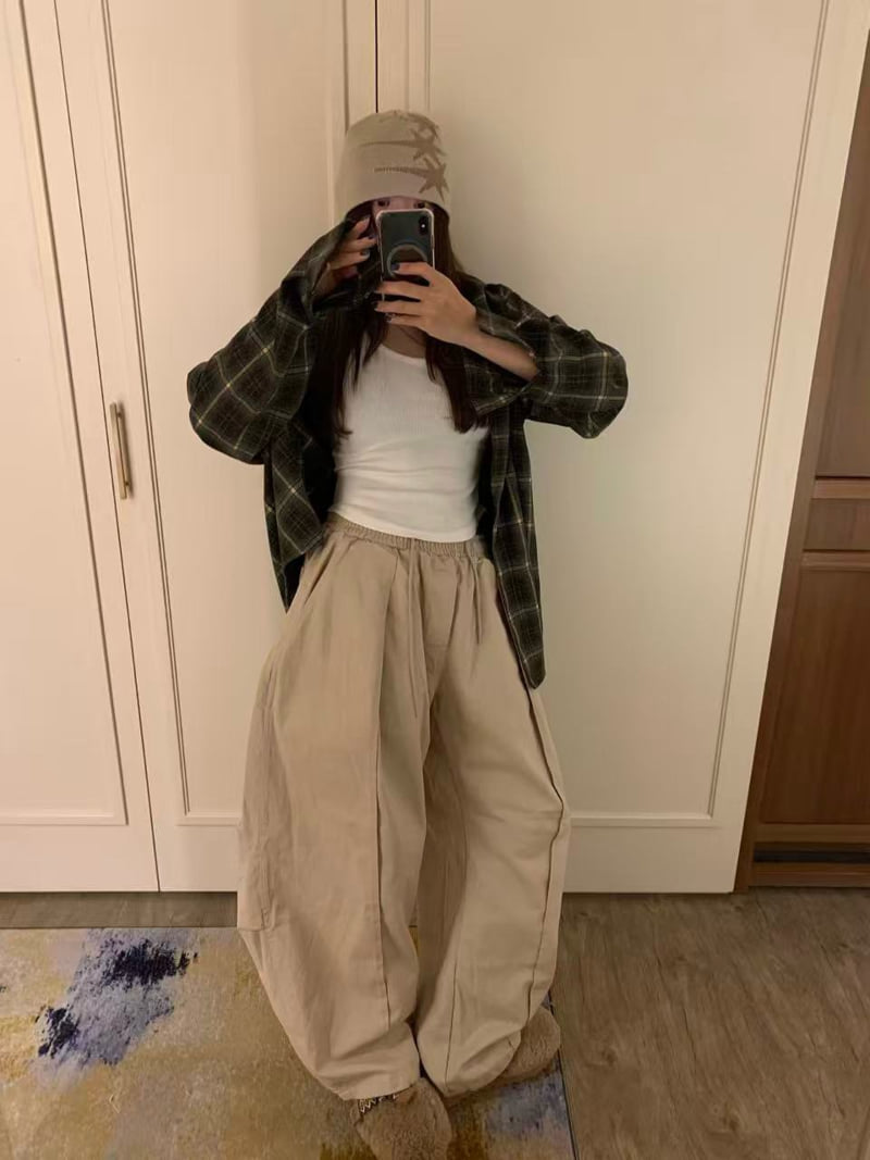 Badcalm - Korean Women Fashion - #womensfashion - Cotton Panel Balloon Pants - 11