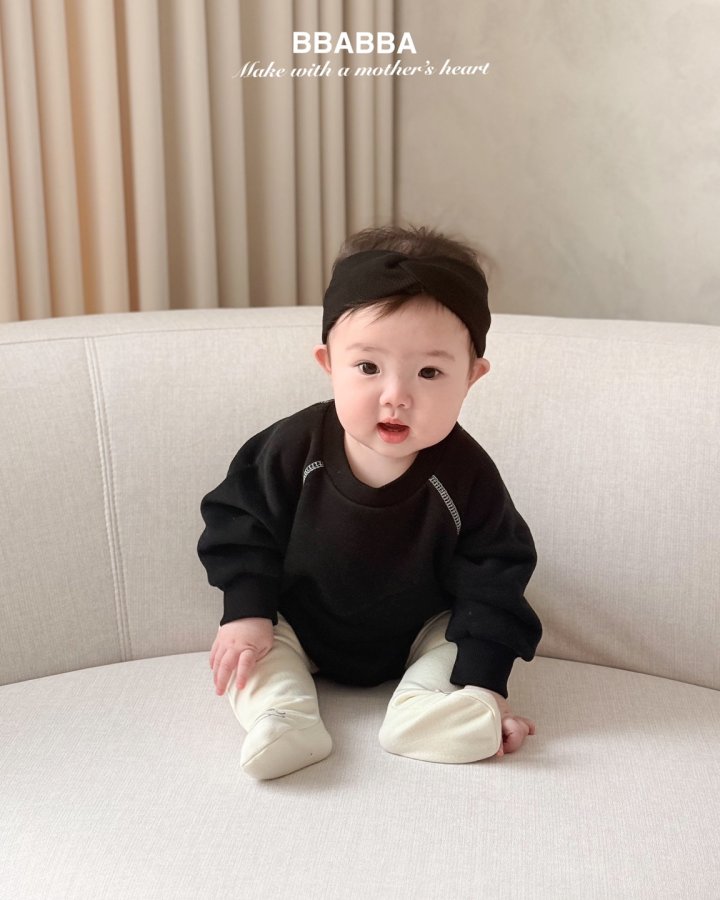 Bbabba - Korean Baby Fashion - #babyootd - Fleece Black Cream Suit (with Twisted Hairband) - 3
