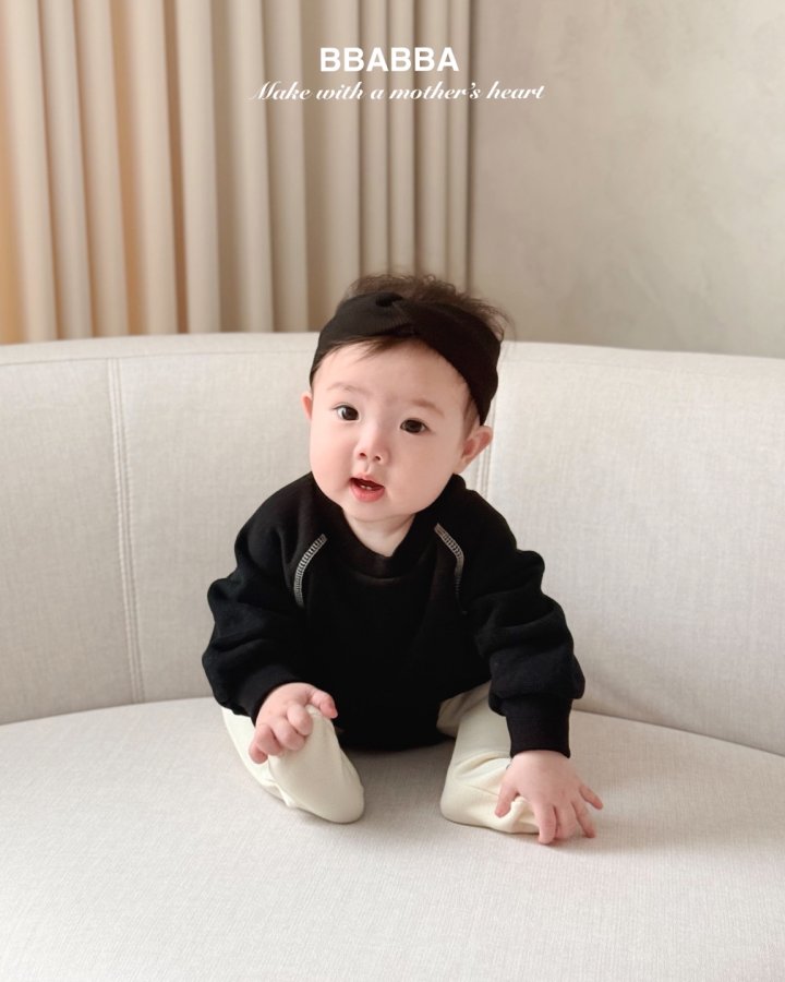 Bbabba - Korean Baby Fashion - #babyootd - Fleece Black Cream Suit (with Twisted Hairband) - 4