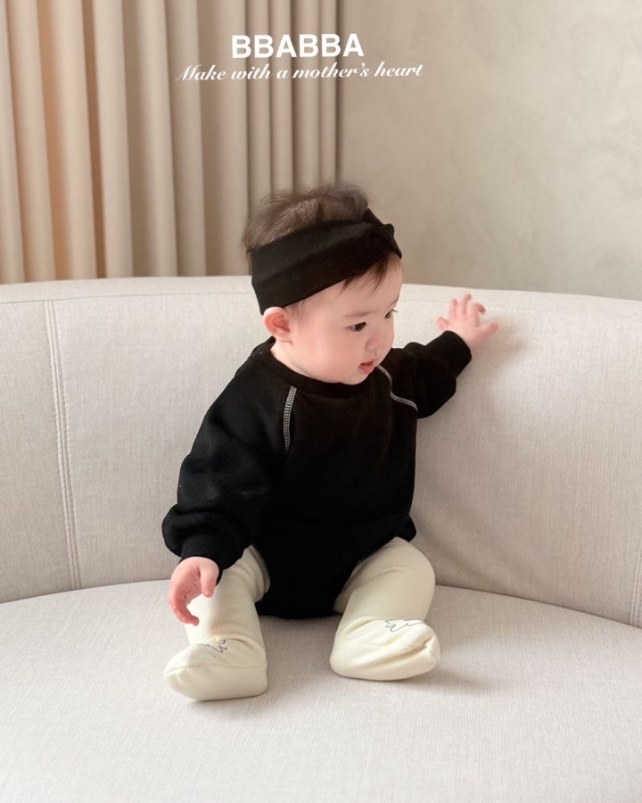 Bbabba - Korean Baby Fashion - #babyoutfit - Fleece Black Cream Suit (with Twisted Hairband) - 5