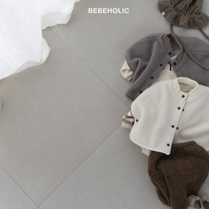 Bebe Holic - Korean Baby Fashion - #babyfashion - Puff Fleece Poncho - 5