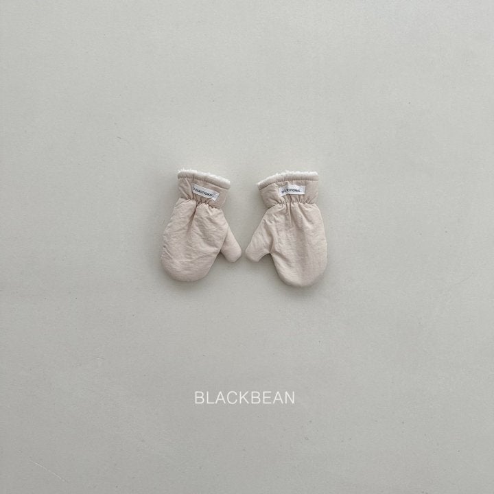 Baba Padding Gloves by Black Bean for Child - view 12