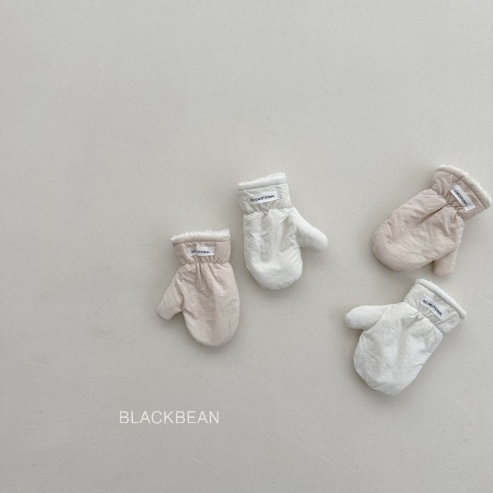 Baba Padding Gloves by Black Bean for Child - view 3