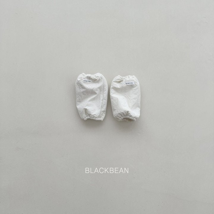 Black Bean - Korean Children Fashion - #magicofchildhood - Baba Padding Arm Warmers - 3