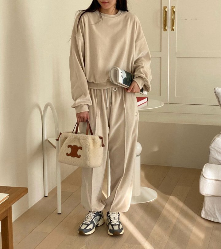 Diana - Korean Women Fashion - #romanticstyle - New Velour Sweatshirt