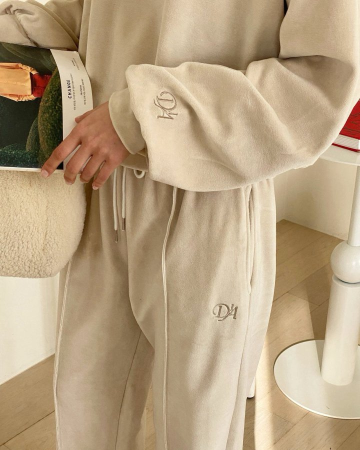 Diana - Korean Women Fashion - #shopsmall - New Velour Sweatshirt - 2