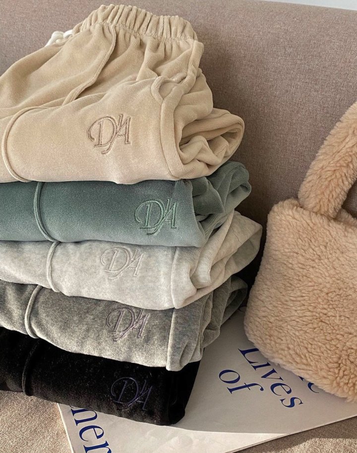 Diana - Korean Women Fashion - #shopsmall - Pin-tuck Velour Pants