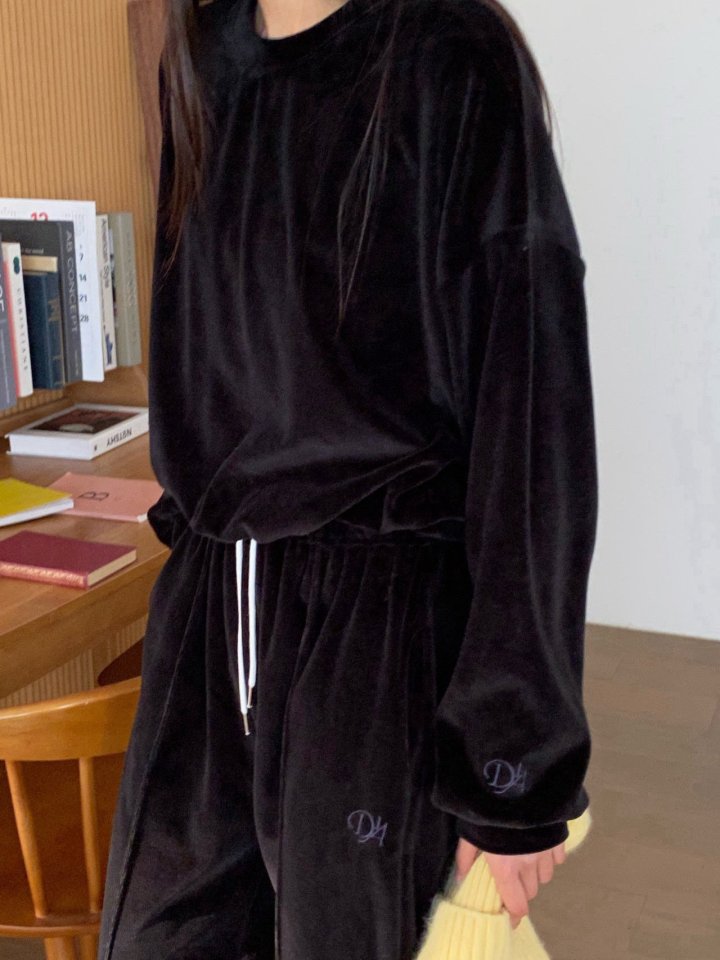 Diana - Korean Women Fashion - #womensfashion - New Velour Sweatshirt - 10