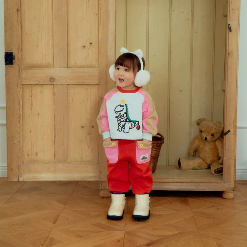 Firstblue - Korean Children Fashion - #designkidswear - Santa Dino Raglan Tee - 8