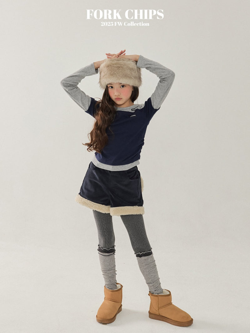 Fork Chips - Korean Children Fashion - #Kfashion4kids - Fuzzy Heart Shorts - 10