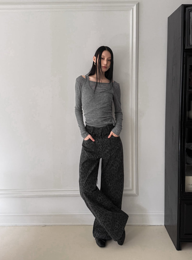 Foundation - Korean Women Fashion - #vintagekidsstyle - Leo Frill Pants - 9