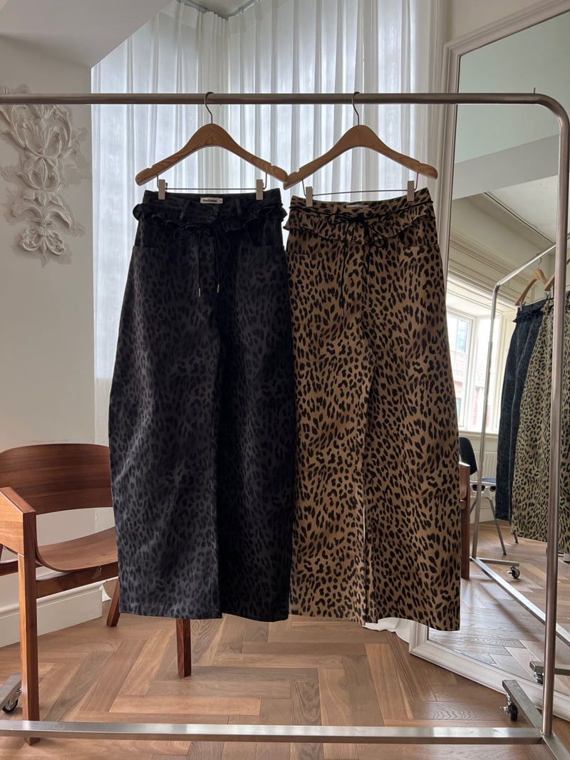 Foundation - Korean Women Fashion - #womensfashion - Leo Frill Pants