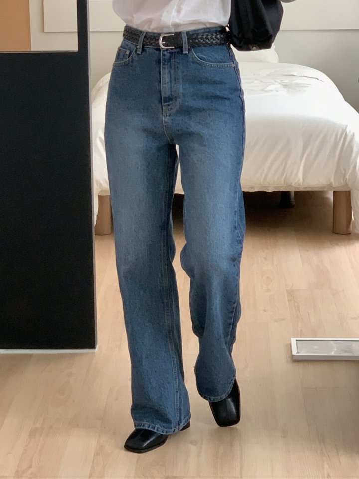 I'm here - Korean Women Fashion - #restrostyle - Brush Bootcut Denim Pants - 12