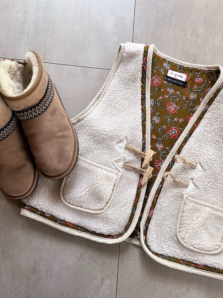 Lagrass - Korean Women Fashion - #momslook - A Fleece Vest