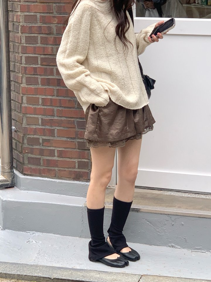 Logarden - Korean Women Fashion - #momslook - Satin Lace Pants - 6