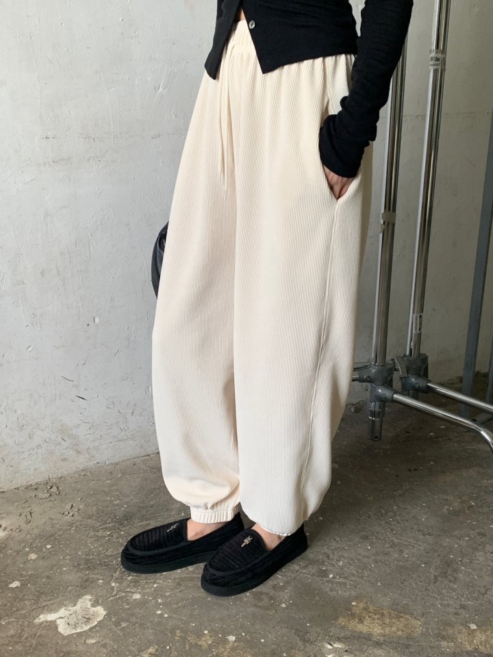 Logarden - Korean Women Fashion - #momslook - River Jogger Pants - 9
