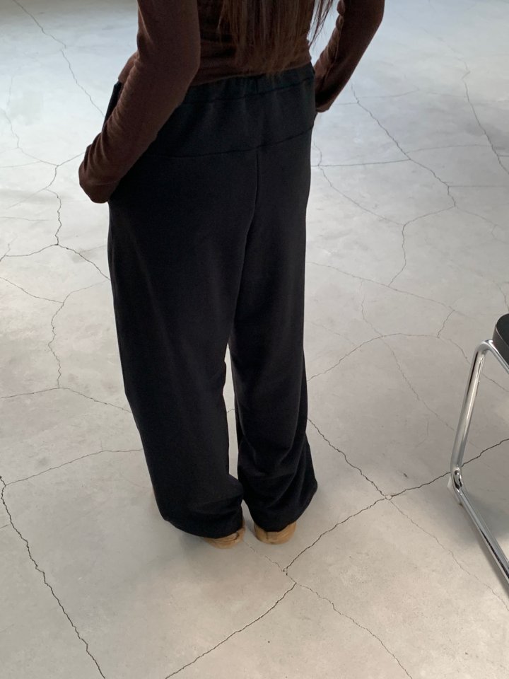 Logarden - Korean Women Fashion - #momslook - Rivet Sweatpants - 11