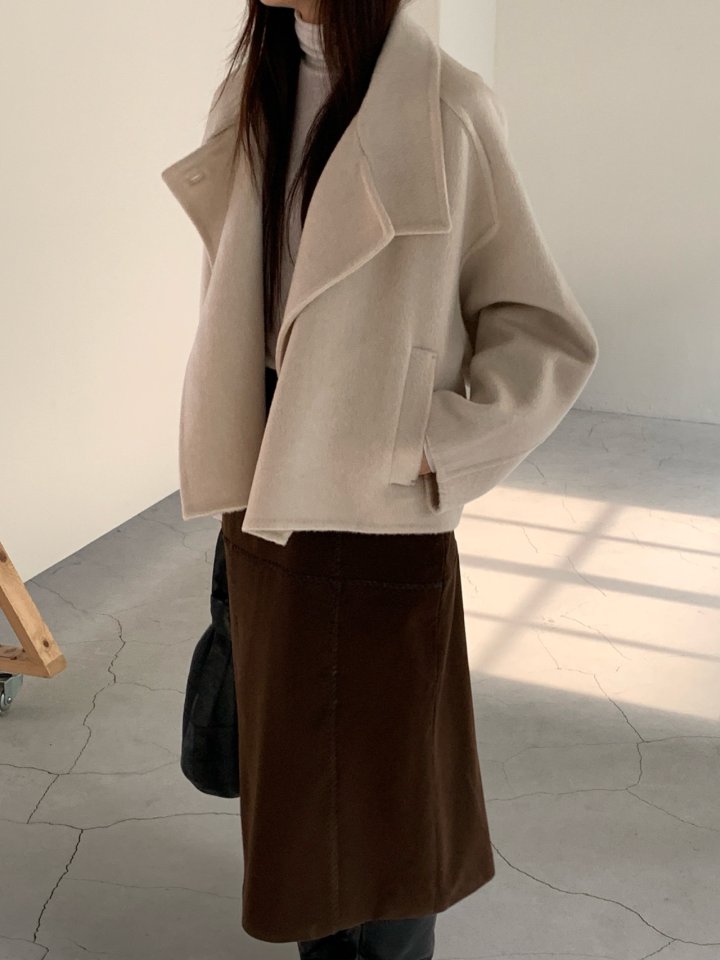 Logarden - Korean Women Fashion - #momslook - Mare Short Handmade Coat - 11