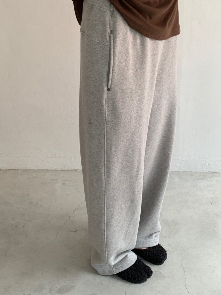 Logarden - Korean Women Fashion - #pursuepretty - Rivet Sweatpants - 4