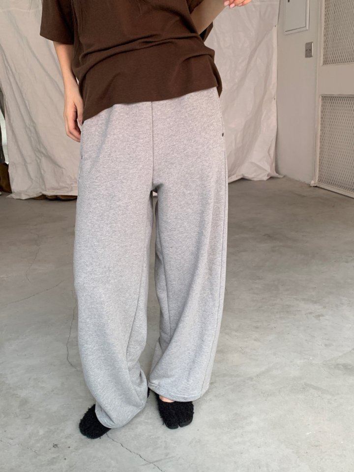 Logarden - Korean Women Fashion - #romanticstyle - Rivet Sweatpants - 5