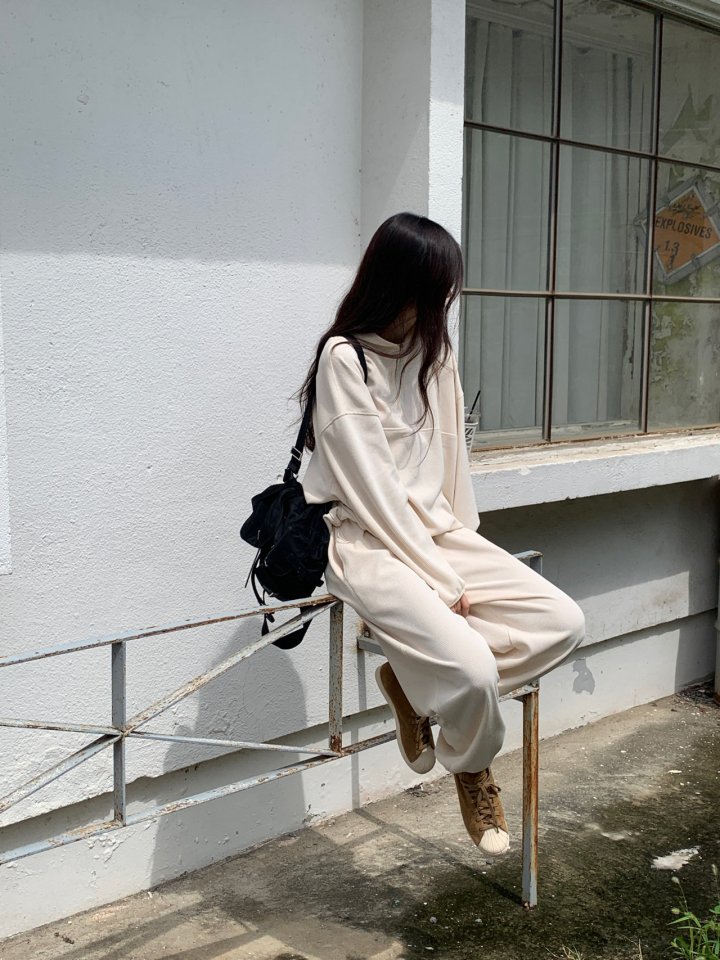 Logarden - Korean Women Fashion - #womensfashion - River Half Zip-up Pullover - 5