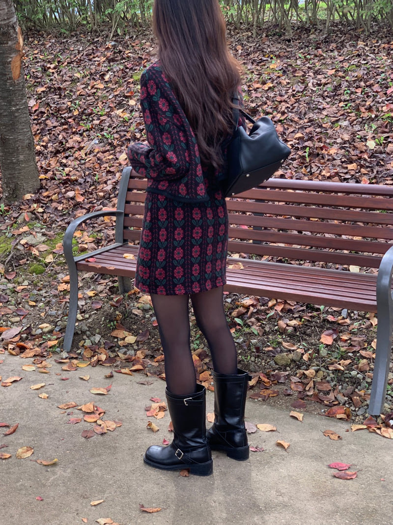 Logarden - Korean Women Fashion - #momslook - Fleece Flower Skirt - 4