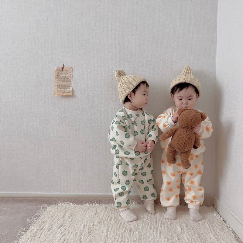 Moran - Korean Children Fashion - #childrensboutique - Fleece Bear Flower Top Bottom Set