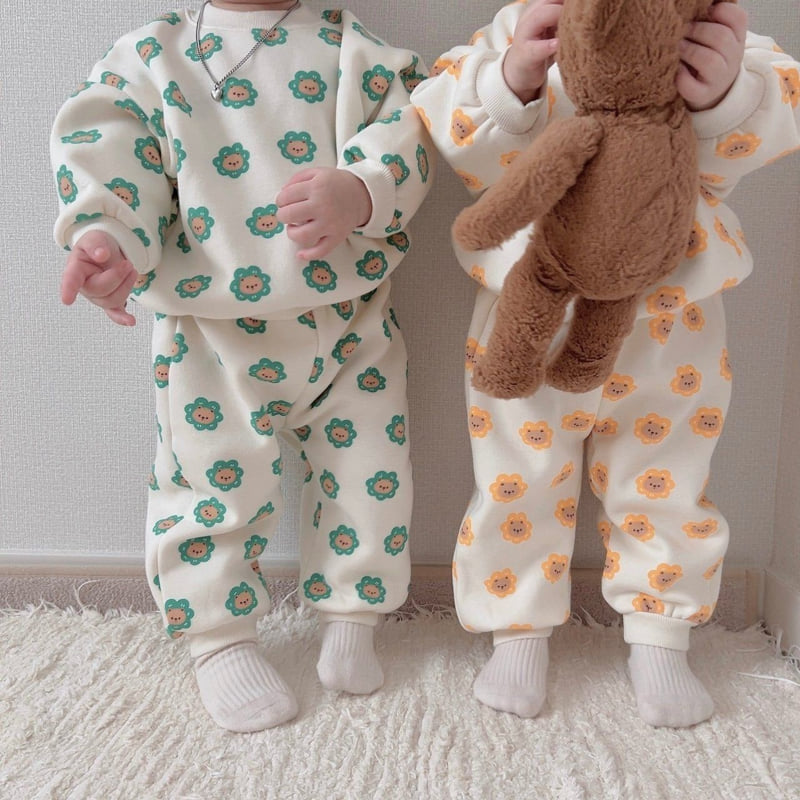 Moran - Korean Children Fashion - #designkidswear - Fleece Bear Flower Top Bottom Set - 2