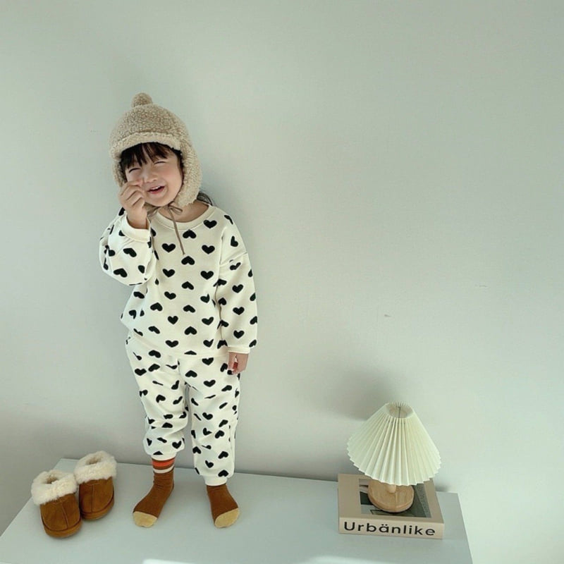 Moran - Korean Children Fashion - #discoveringself - Fleece Heart Candy Top Bottom Set - 6