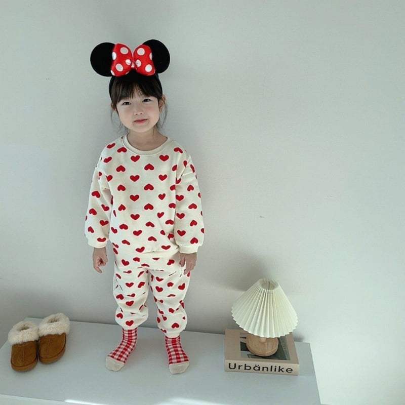 Moran - Korean Children Fashion - #kidsshorts - Fleece Heart Candy Top Bottom Set - 8