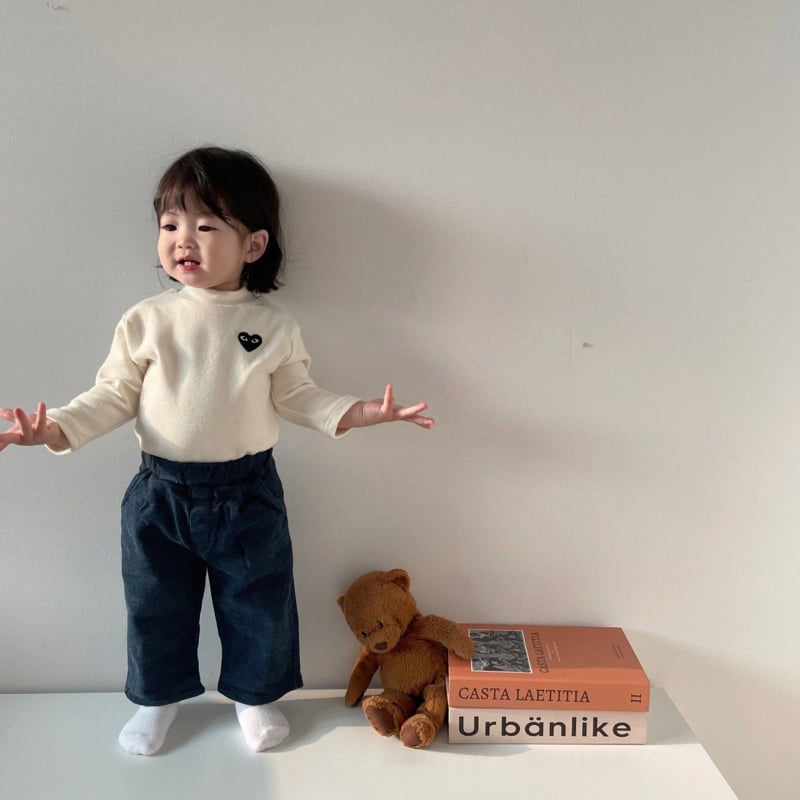 Moran - Korean Children Fashion - #fashionkids - Heart Turtleneck Tee - 4