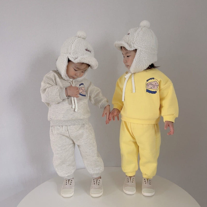 Moran - Korean Children Fashion - #prettylittlegirls - Fleece Cheese Top Bottom Set - 3