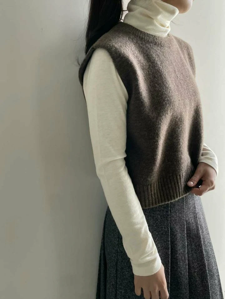 Most - Korean Women Fashion - #romanticstyle - Back Slit Vest - 2