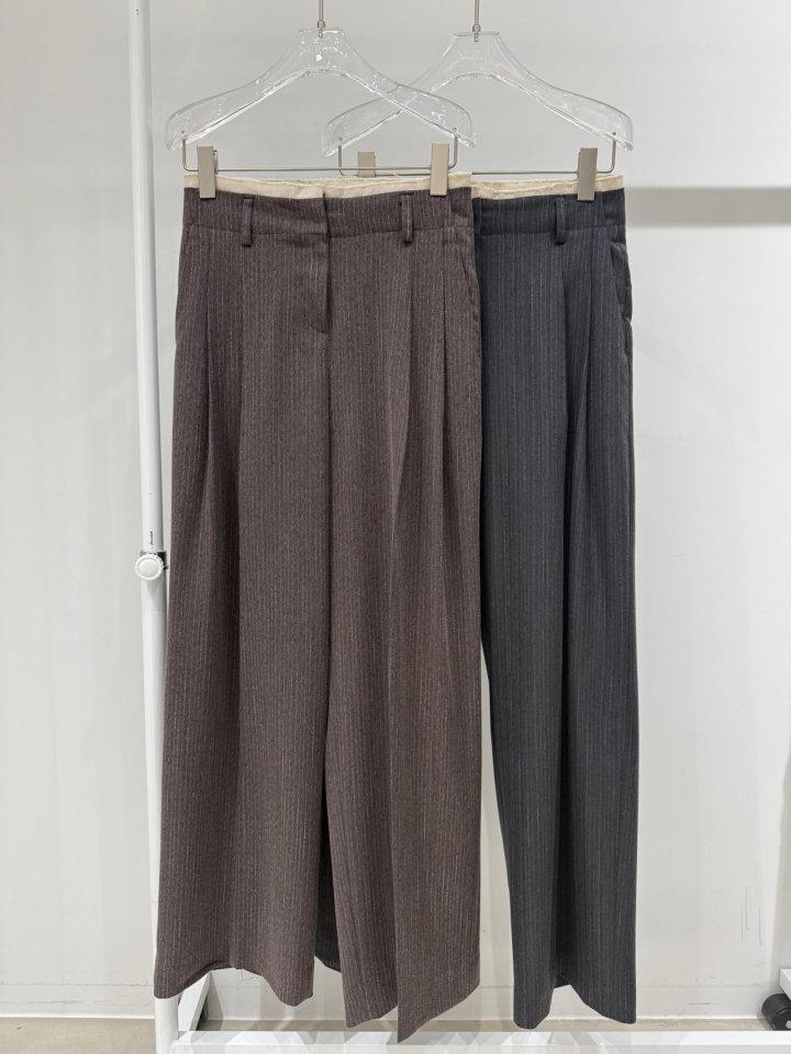 Neroli36 - Korean Women Fashion - #momslook - Raw Edge Stripe Slacks