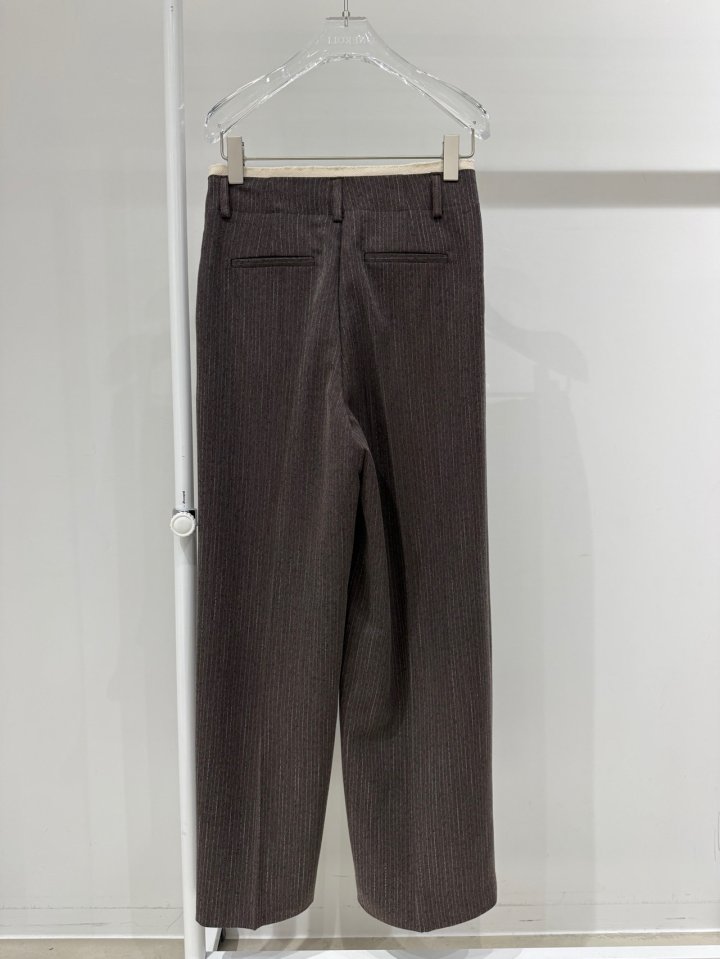 Neroli36 - Korean Women Fashion - #momslook - Raw Edge Stripe Slacks - 3