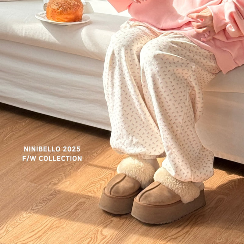 Ninibello - Korean Women Fashion - #momslook - Adult Pattern Warm Velour Pants - 4