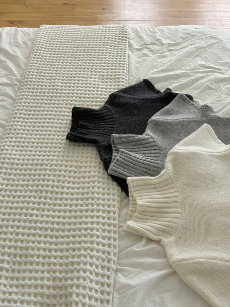 Ohao - Korean Women Fashion - #momslook - Turtle Neck Short Sleeve Knit - 2