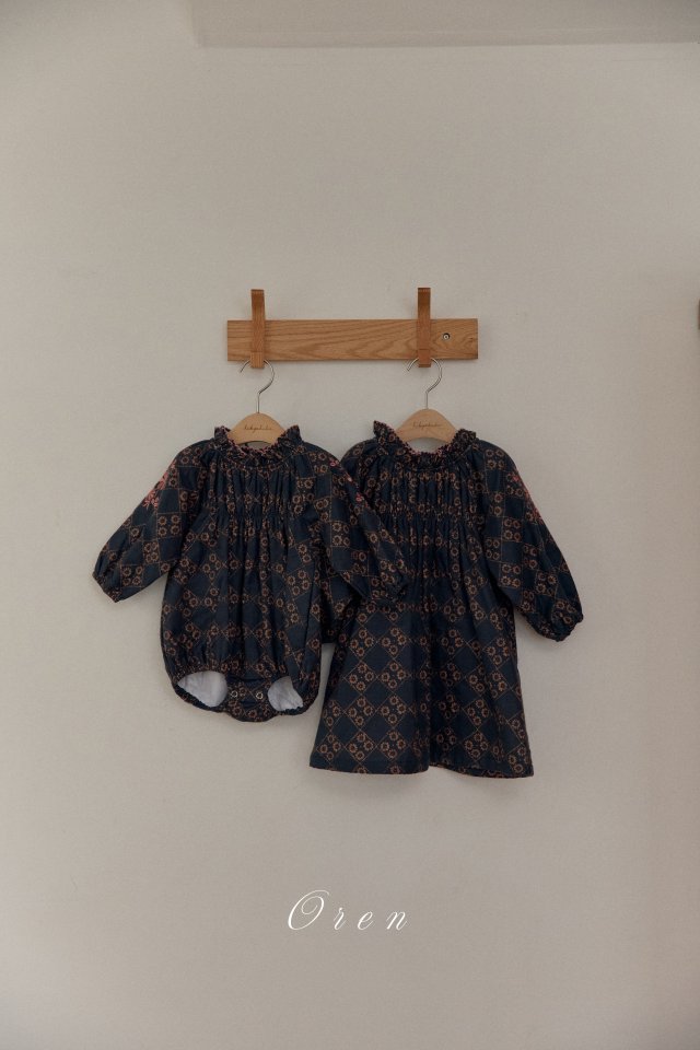 Oren - Korean Children Fashion - #littlefashionista - Daisy Padded Suit - 6
