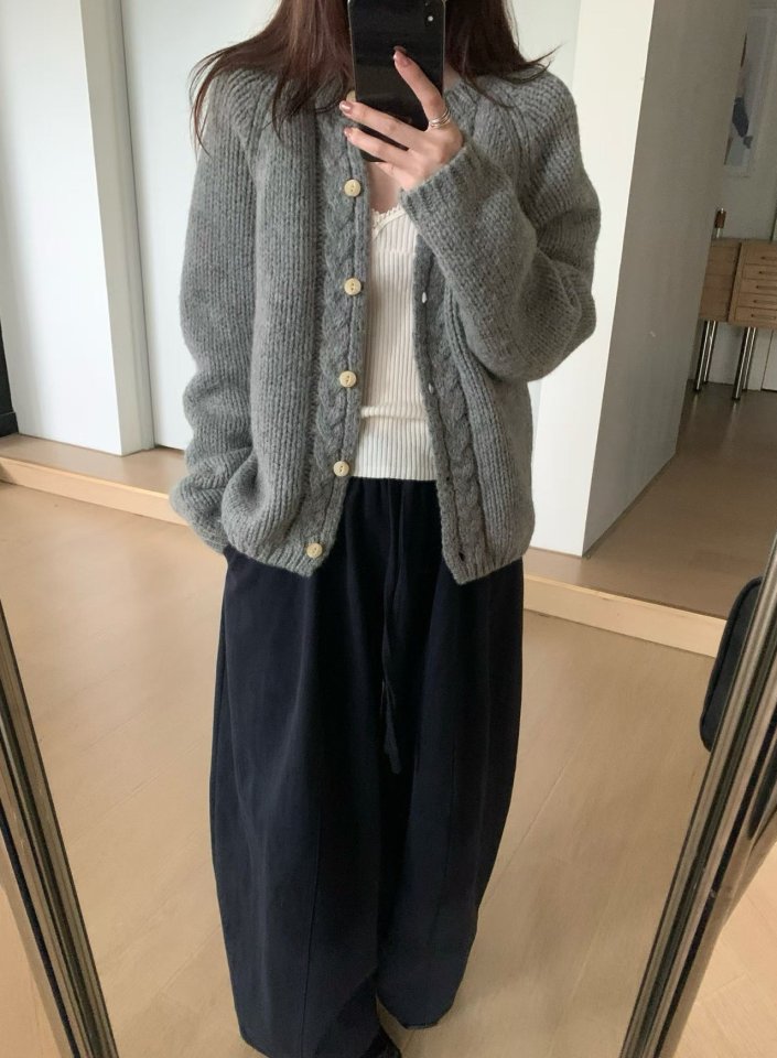 Pomelo - Korean Women Fashion - #momslook - Knitted Cardigan - 2