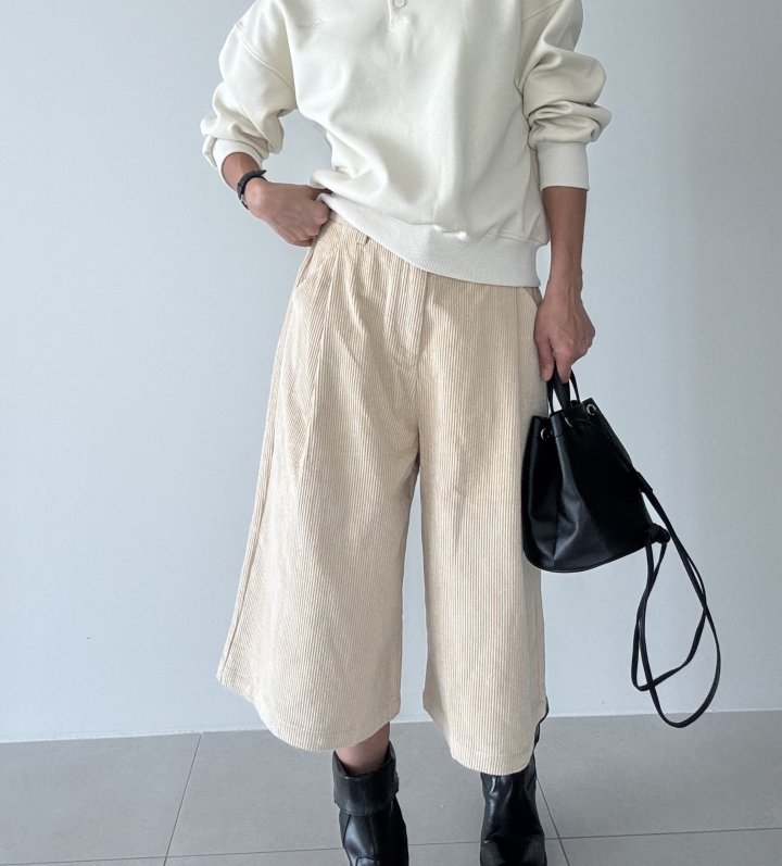 Ripple - Korean Women Fashion - #momslook - Bermuda Corduroy Pants - 3