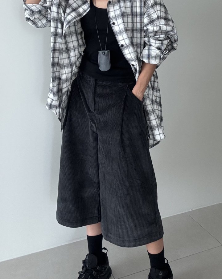 Ripple - Korean Women Fashion - #momslook - Bermuda Corduroy Pants - 9