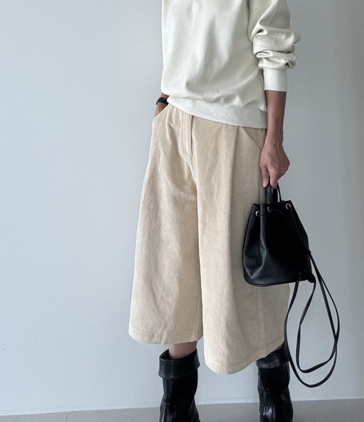 Ripple - Korean Women Fashion - #thelittlethings - Bermuda Corduroy Pants - 2