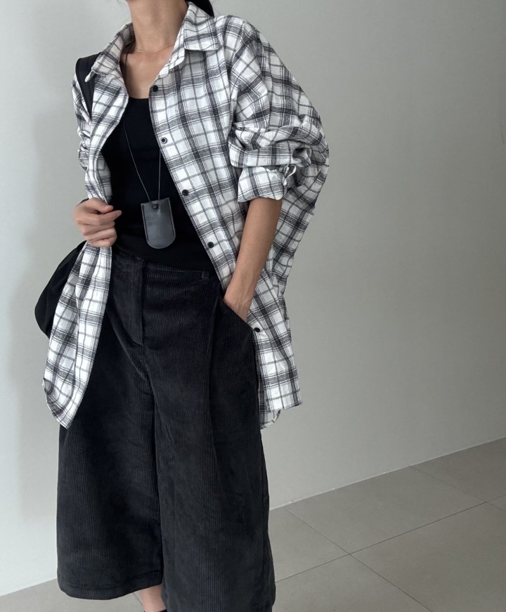 Ripple - Korean Women Fashion - #womensfashion - Bermuda Corduroy Pants - 8