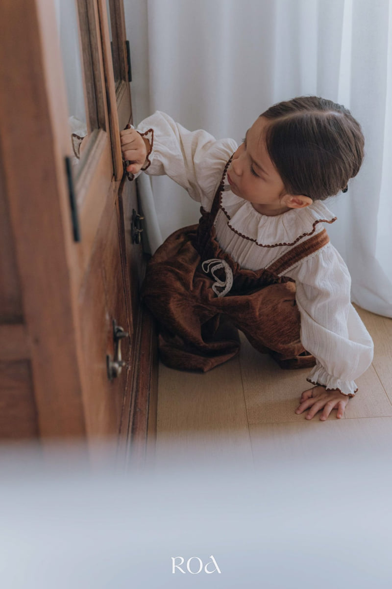 Roa - Korean Children Fashion - #designkidswear - Pin Coat Blouse - 4