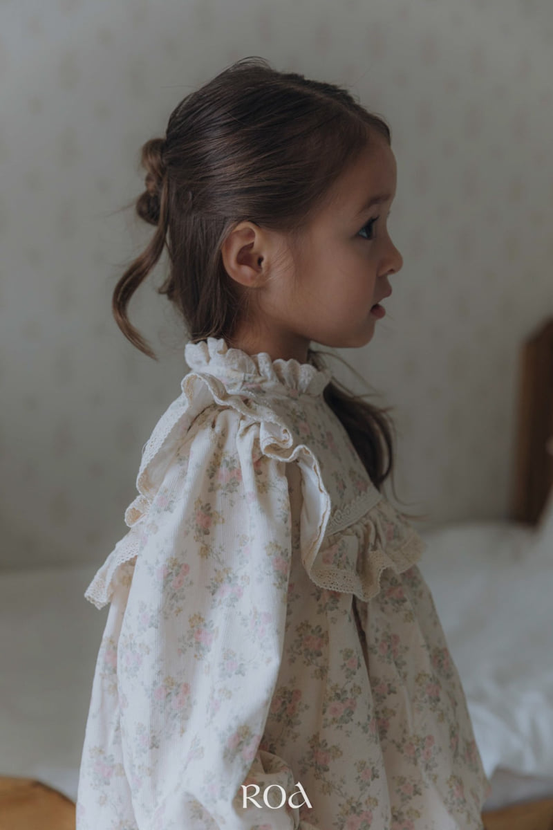 Roa - Korean Children Fashion - #kidsshorts - Square Frill Blouse - 11