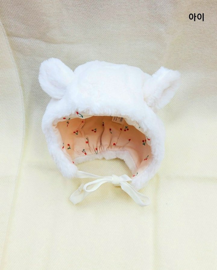 Shinseage Kids - Korean Children Fashion - #designkidswear - Cherry Bear Earflap Hat - 2