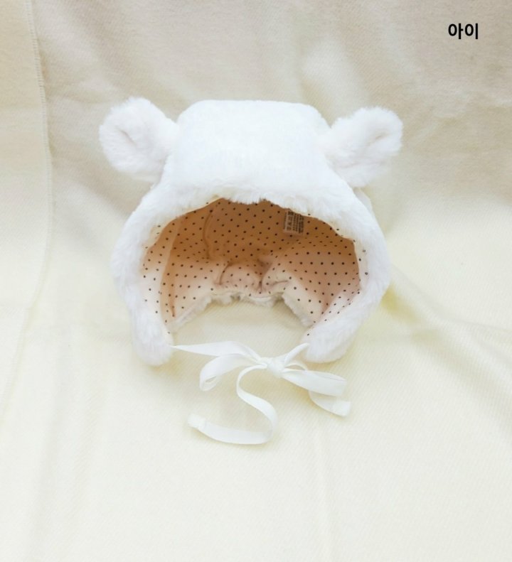Shinseage Kids - Korean Children Fashion - #kidsshorts - Dot Bear Earflap Hat - 3