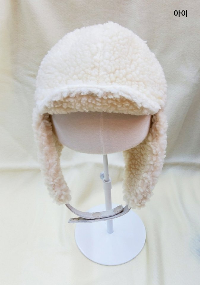Shinseage Kids - Korean Children Fashion - #magicofchildhood - Fleece Button Earflap Hat - 3