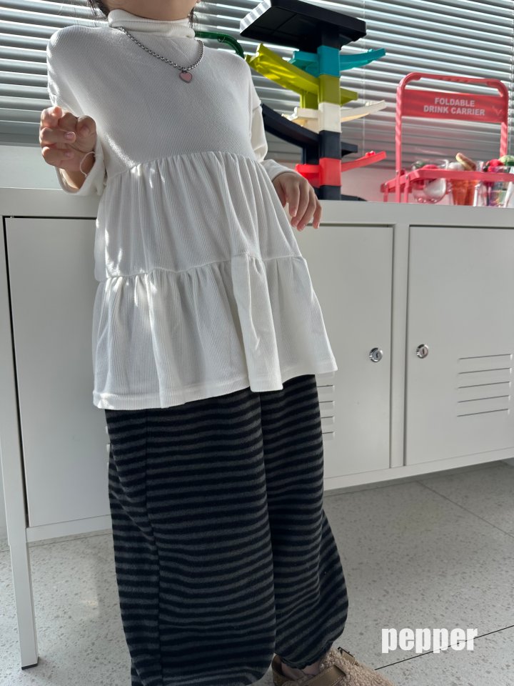 The Pepper - Korean Children Fashion - #childofig - Frill Turtleneck Tee - 10