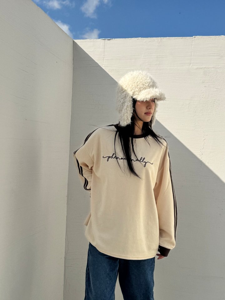 Theres - Korean Women Fashion - #momslook - Velour Embroidered Tee - 3